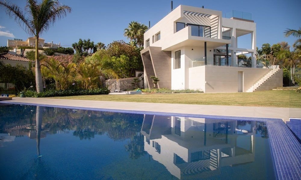 Oikos Magna – Arquitectura, Proyectos y Construcción